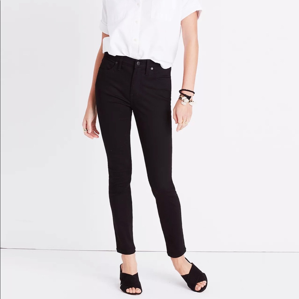 Madewell Petite 9" Mid-Rise Skinny Jeans in ISKO Stay Black™, Size: 27P